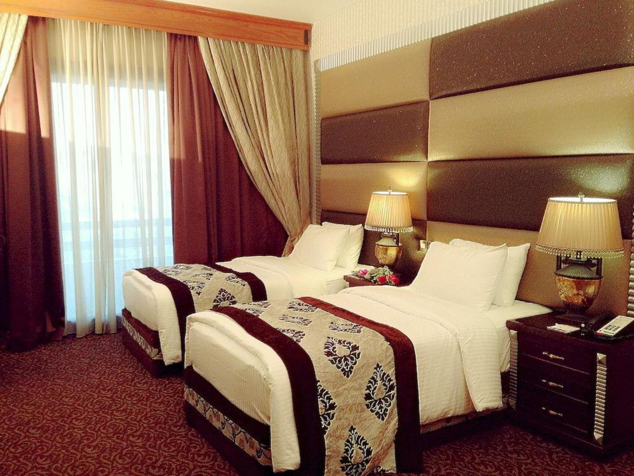 Abjad Grand Hotel Dubai Eksteriør bilde