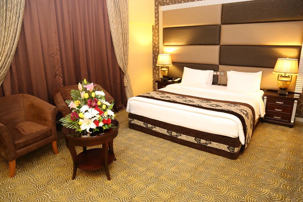 Abjad Grand Hotel Dubai Eksteriør bilde