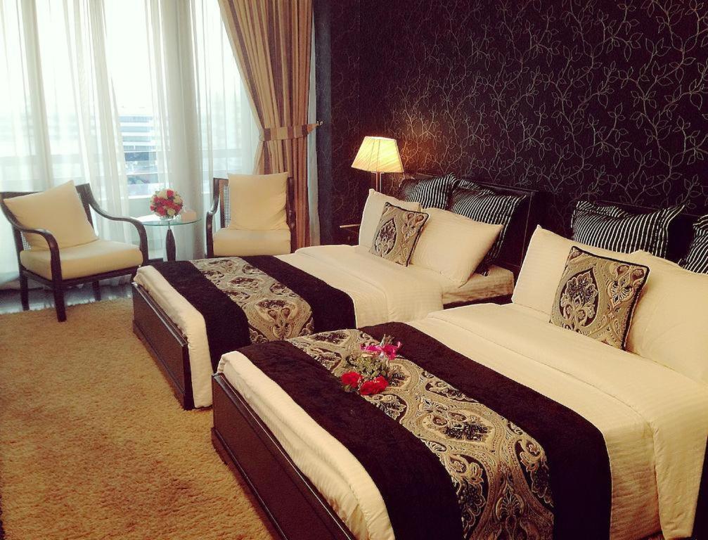 Abjad Grand Hotel Dubai Eksteriør bilde